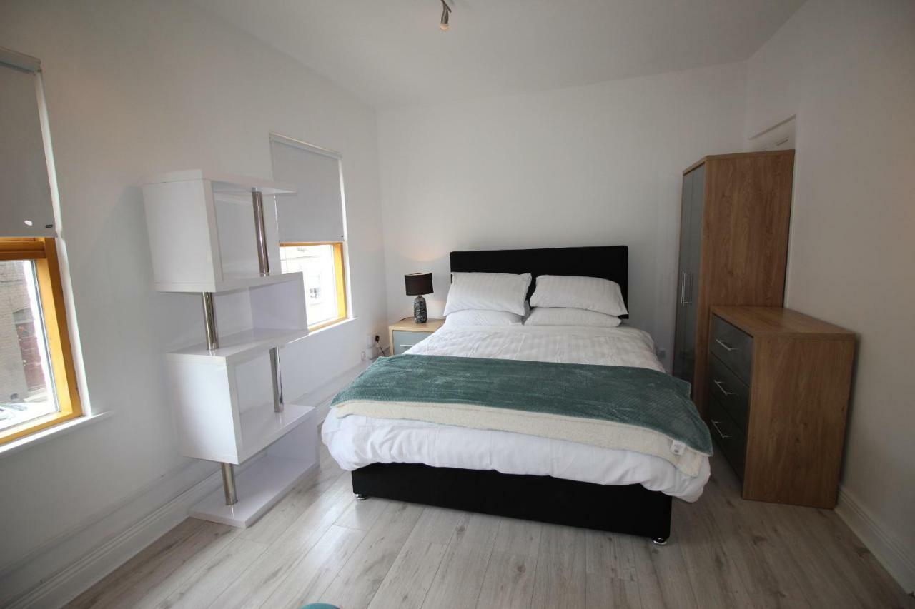 24b Pimlico *
